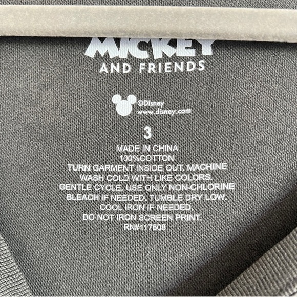 Torrid Mickey Mouse & Friends Short Roll Sleeve Graphic Tee-Size Size 3X-NWT - Picture 6 of 9